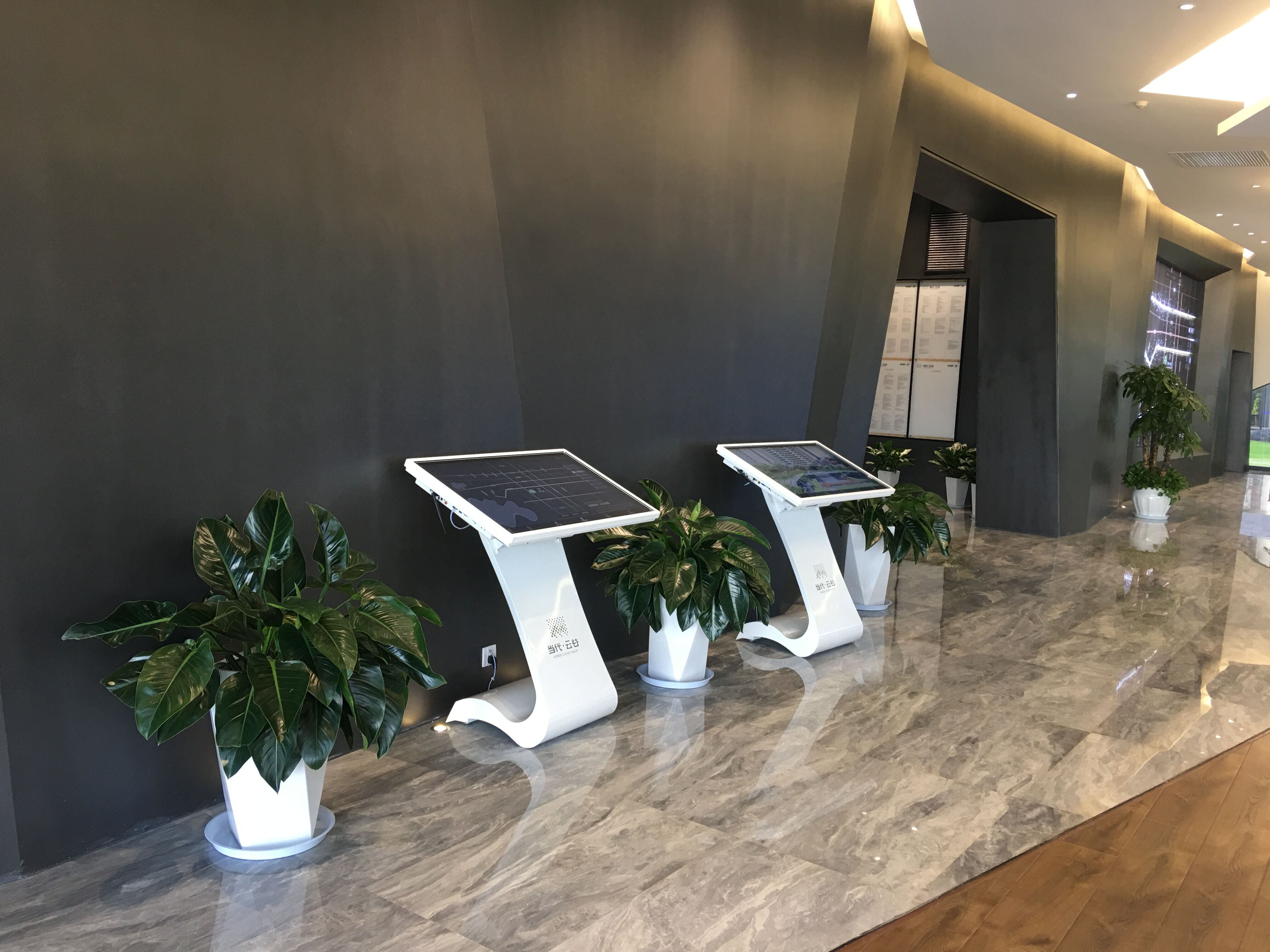 星际互动商场多媒体信息发布导引系统使用技巧 星际互动商场多媒体信息发布导引系统使用技巧